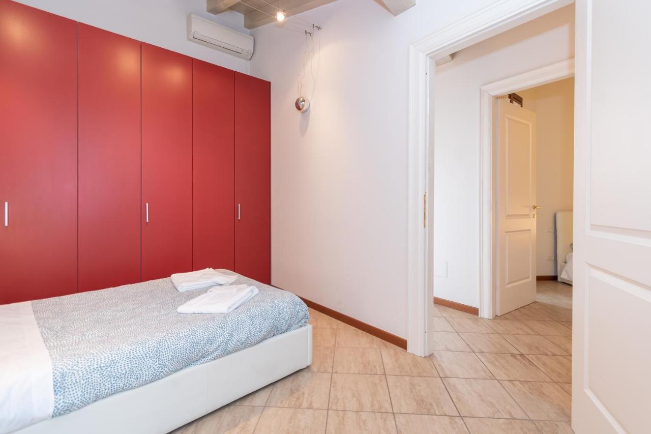 Trilocale Rua Sovera 85 - F&L Aparment Brescia Bagian luar foto